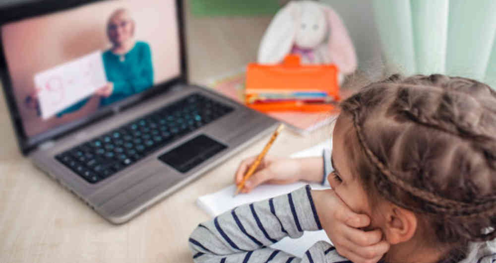 Tras un año de encierro, las clases en línea generan escepticismo respecto a la calidad educativa imagen