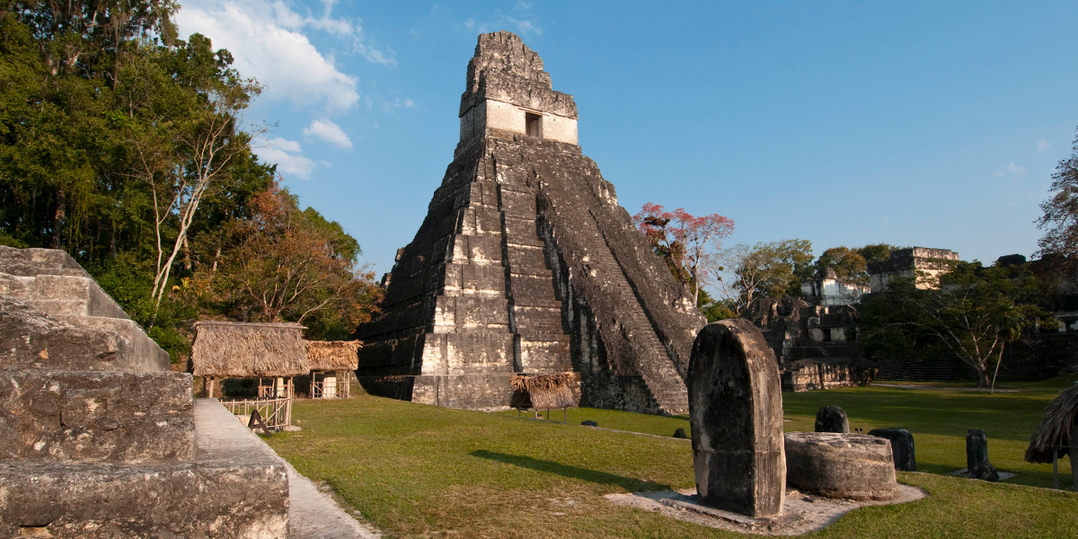 Con sus cámaras capturaron la belleza de Tikal, pero el MCD quiere cobrarles más de Q2 mil por sus fotografías imagen