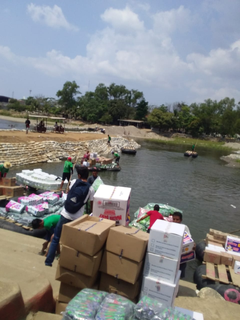 Condenan a contrabandista por transportar productos de contrabando imagen