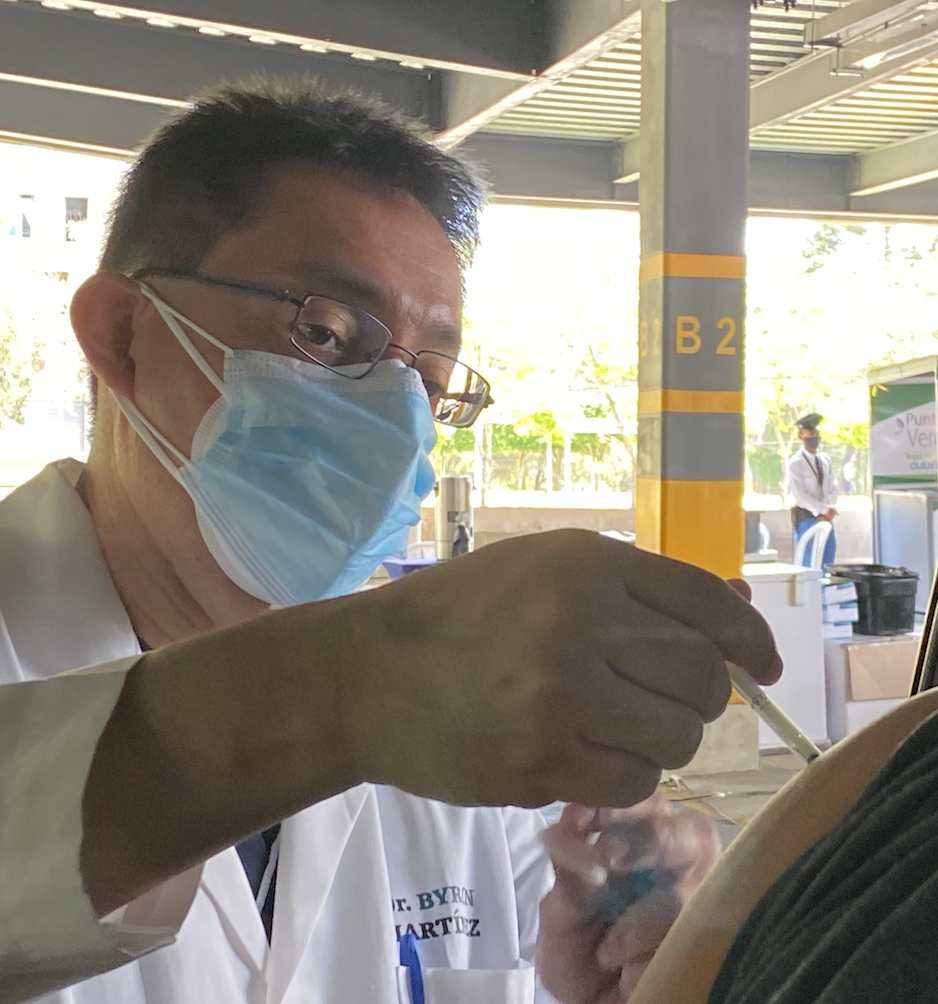 Vacuna contra el COVID, un divisor social en plena pandemia imagen