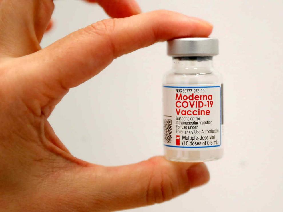 Italia exigirá vacunación contra el COVID-19 completa para todos sus trabajadores imagen