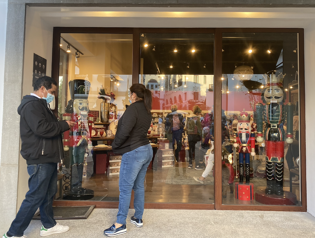 El sexo antes de salir de compras te evitará problemas imagen