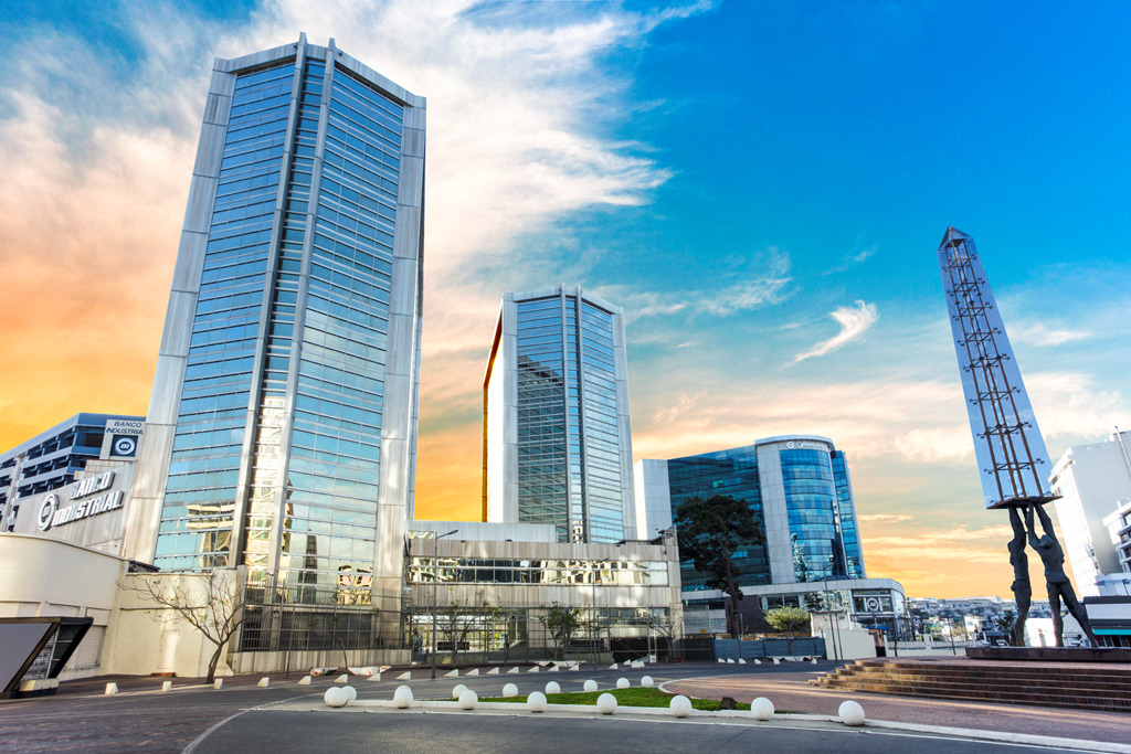 Banco Industrial y Mastercard lanzan en conjunto una nueva tarjeta de débito con excelentes beneficios imagen