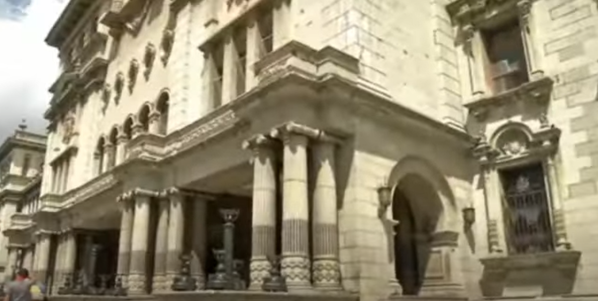 A un año de dejar la presidencia Alejandro Giammattei sigue sin cumplir varias promesas de campaña imagen