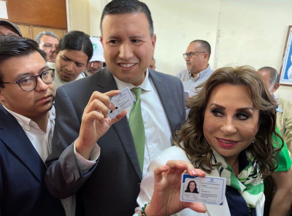 Los oscuros personajes de la UNE de Sandra Torres imagen