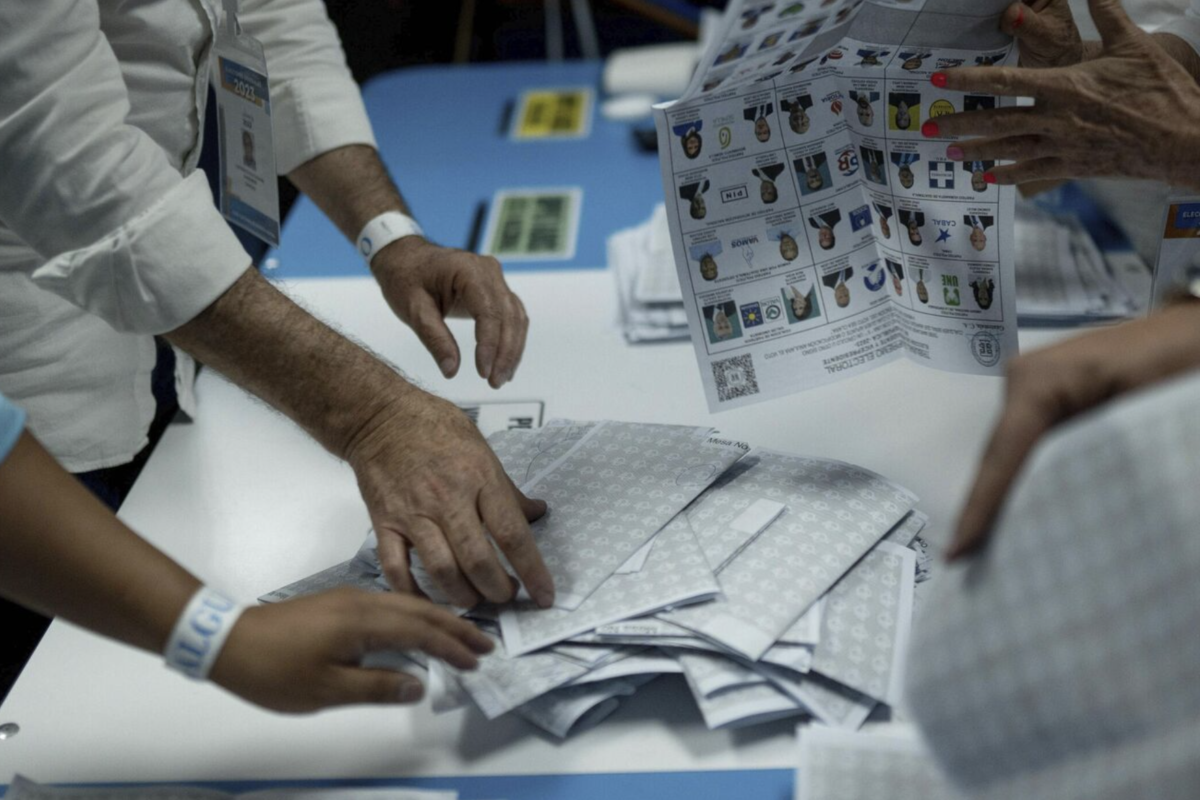 El contrato que podría anular las elecciones 2023 imagen