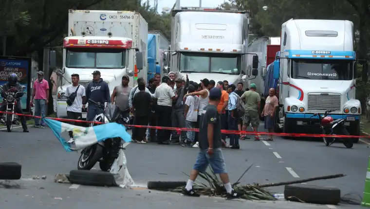 Guatemala en Crisis: Bloqueos Generan Impacto Económico y Desabastecimiento imagen