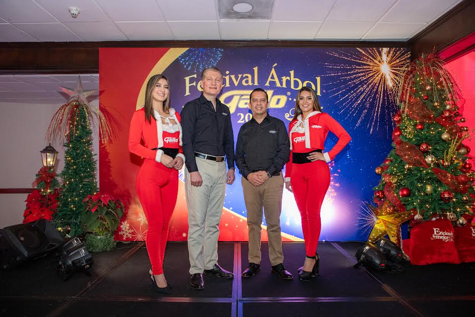 Festival Árbol Gallo marca el inicio de la temporada navideña en Guatemala imagen