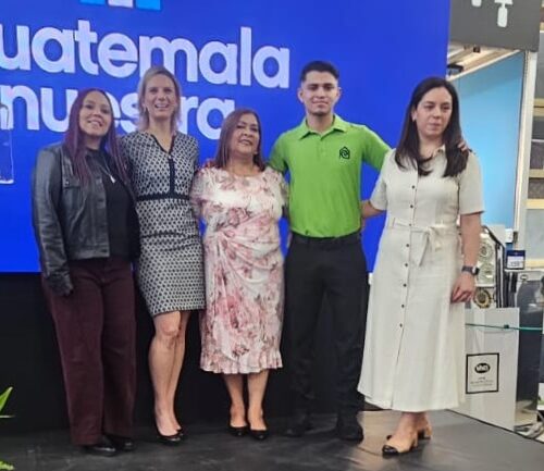 El Arte de Contar Historias a Través de las Manos Artesanas imagen