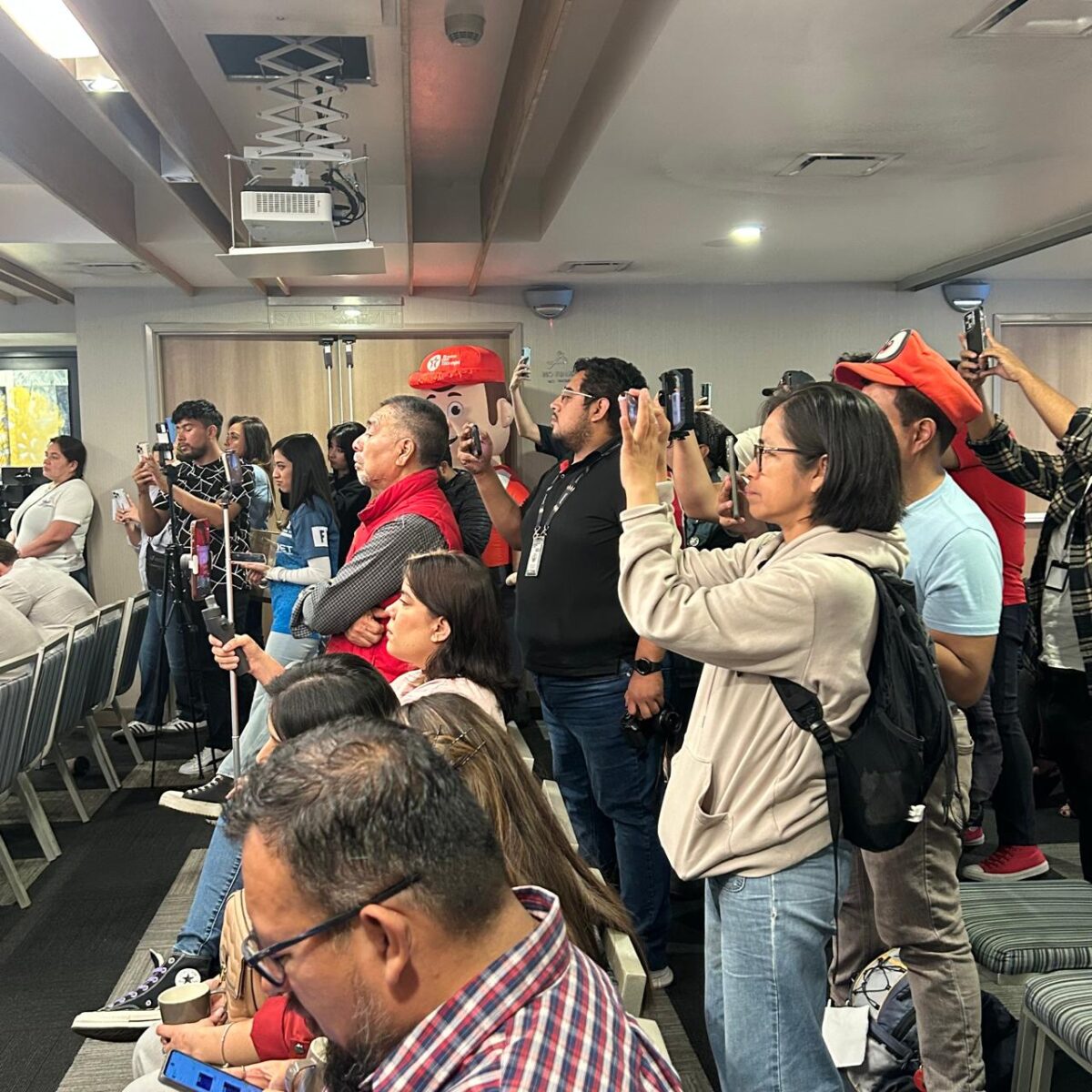 Periodistas fortalecen su rol democrático al culminar curso sobre Sistema Político de Guatemala imagen