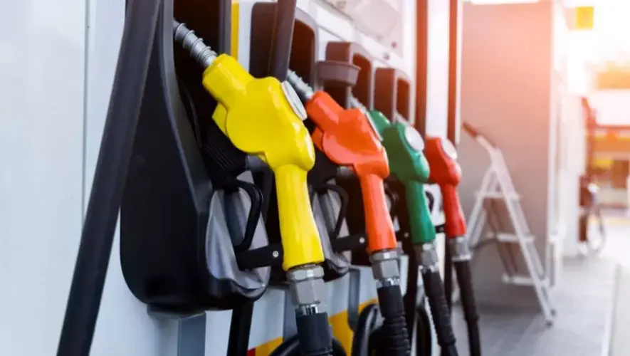 Subsidio a la gasolina en Guatemala: así funcionará el apoyo de Q5 y Q8 por galón imagen