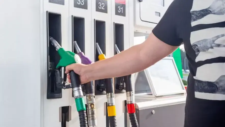 Subsidio a la gasolina ya está vigente en Guatemala: estos son los precios de referencia imagen