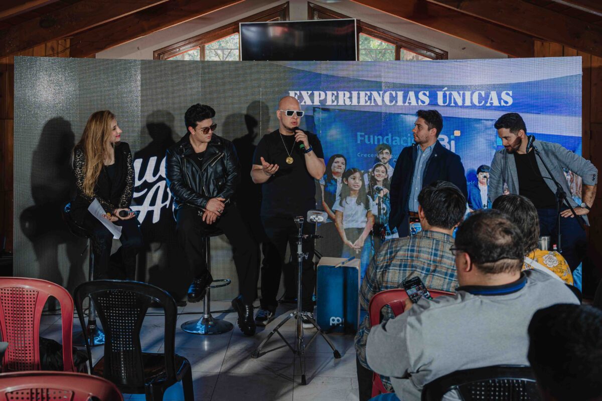 MANÁTICOS: Tributo Sinfónico a los Grandes Éxitos de Maná imagen