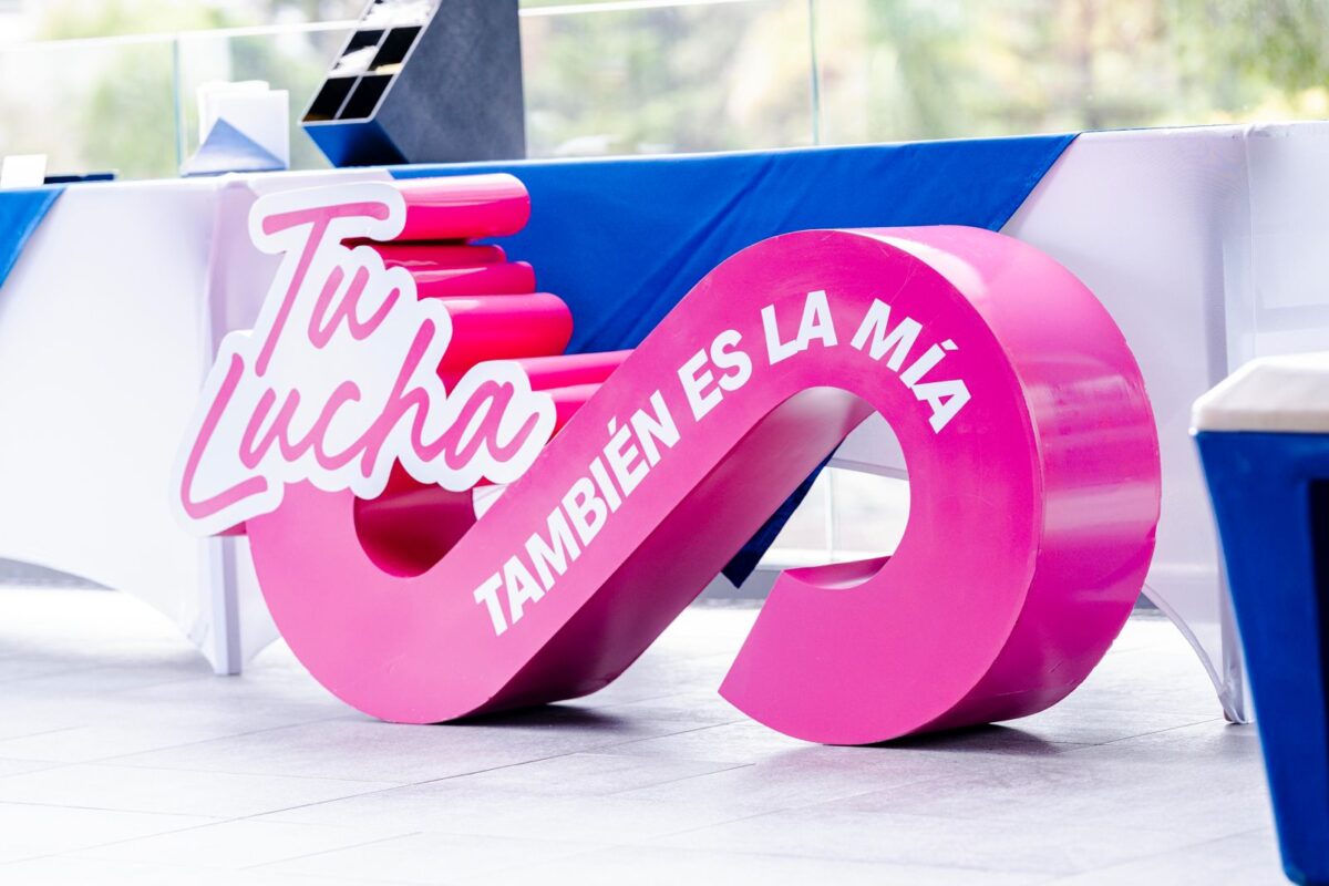 “Las mismas manos que cuidan también pueden salvar vidas”: Agua Pura Salvavidas y Fundecán impulsan campaña de prevención del cáncer de mama imagen