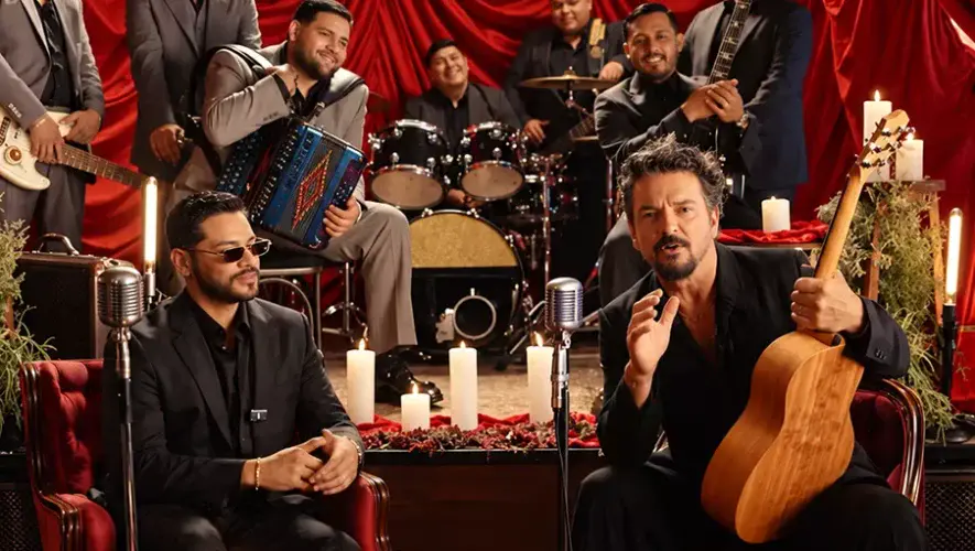 Ricardo Arjona y Grupo Firme anuncian Amor Factura, su nueva canción juntos imagen